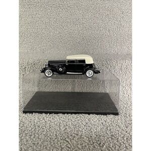Signature Models White 1933 Cadillac Fleetwood 1/32 Diecast‎